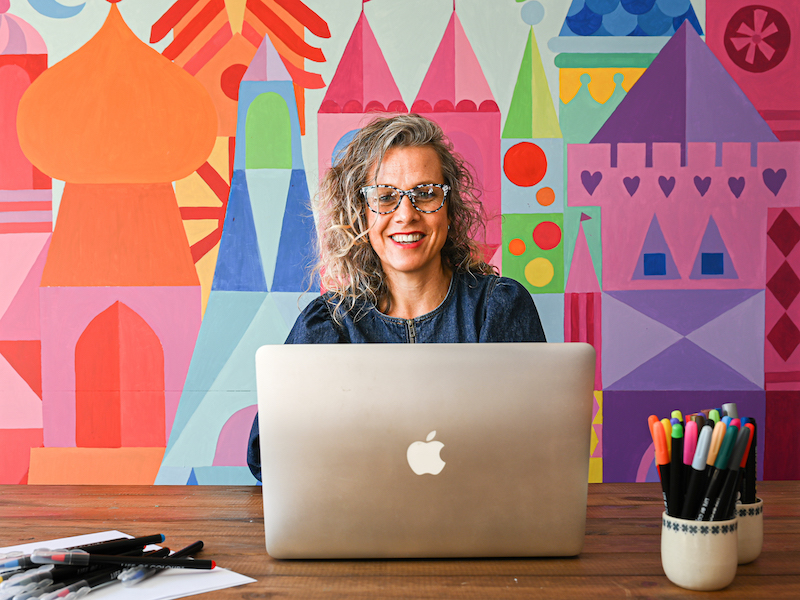 image - how to start a money making blog with amber